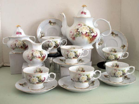 15 Piece White Rose Spray Porcelain Tea Set