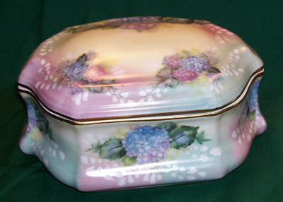 Large Hydrangea Porcelain Keepsake Box