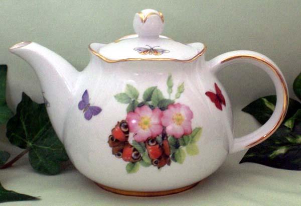 Pink Butterflyl Round 3 Cup Porcelain Teapot