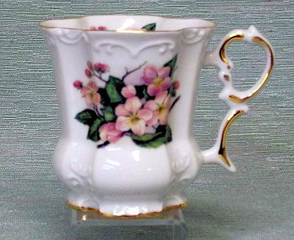 Set of 2 Peach Blossom Victorian Tankards Floral Mugs