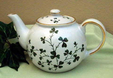Shamrock Round 3 Cup Porcelain Teapot
