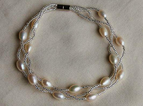 White Freshwater Pearls Bracelet with Magnetic Closure BF013