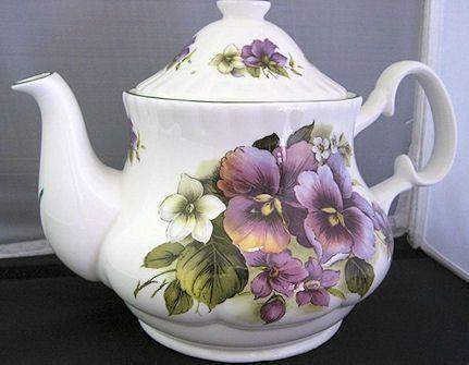 6C Empire English Bone China Pansy Teapot-Roses And Teacups