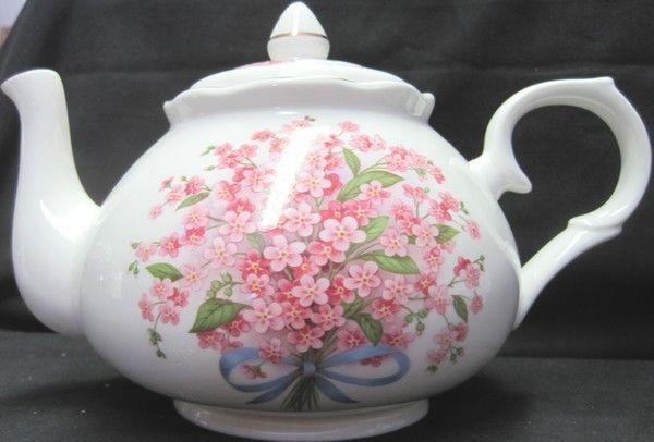 6C Pink Forget Me Nots English Bone China Teapot-Roses And Teacups