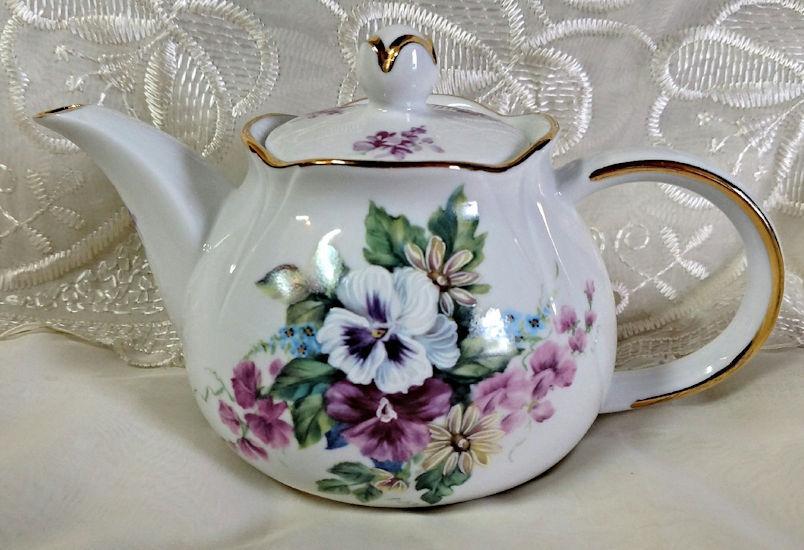 Bouquet of Pansies Round 3 Cup Porcelain Teapot-Roses And Teacups