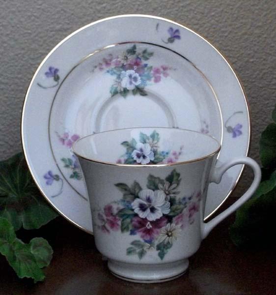 Catherine Porcelain Tea Cup and Saucer Set of 2 - Bouquet of Pansies-Roses And Teacups