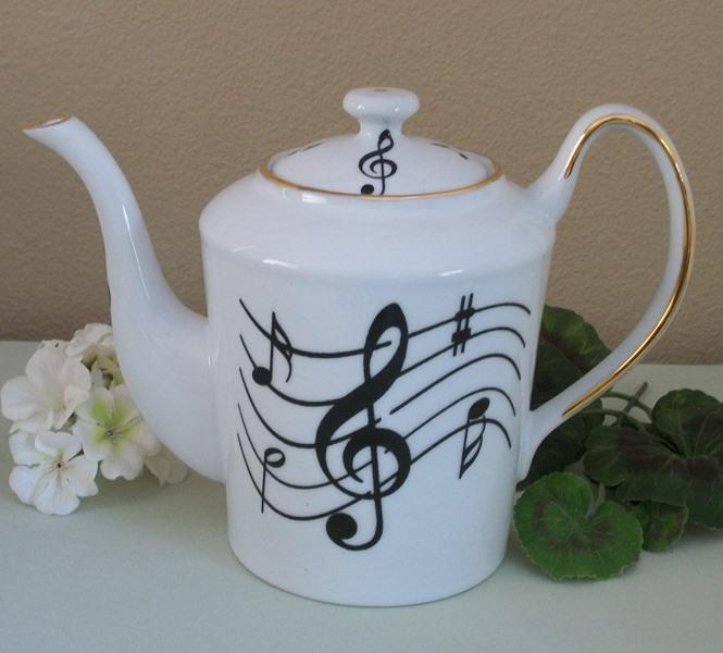 Classic 6 Cup Teapot Music Notes-Roses And Teacups