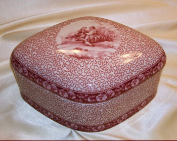Red Colonial Porcelain Keepsake Box