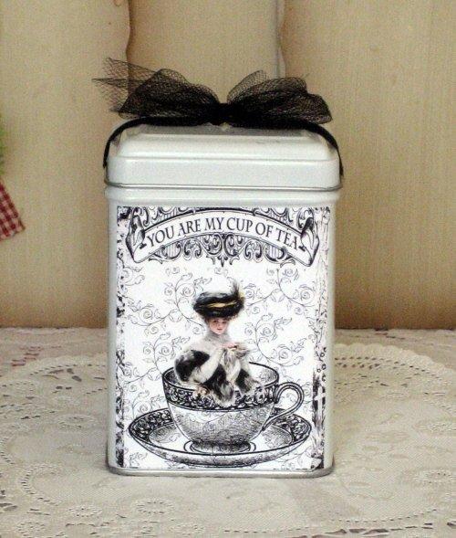 Cup of Tea Tea Tin Gift Bag Set-Roses And Teacups