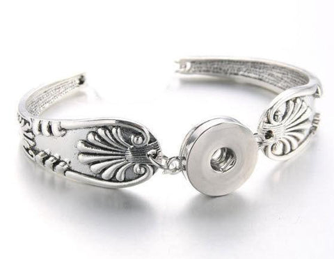 Fan Snap Jewel Spoon Bracelet with 6 Jewels-Roses And Teacups