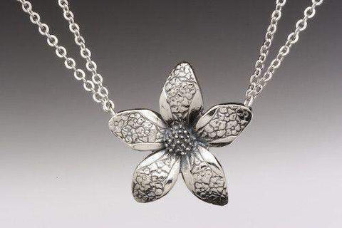 Flower Pendant Necklace - Elizabeth