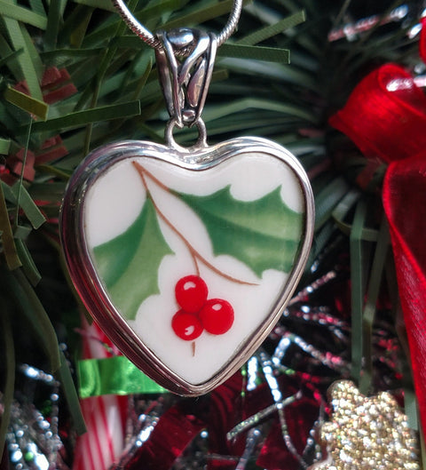 Holly Berries with Holly Christmas Holiday Sterling Silver Broken China Jewelry Heart Pendant - One of a Kind!-Roses And Teacups