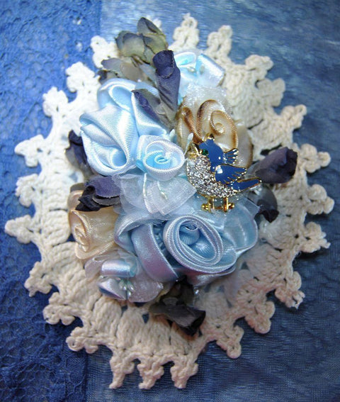Joy Corsage Brooch-Roses And Teacups