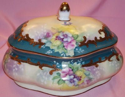 Large Pansies Porcelain Keepsake Box-Roses And Teacups