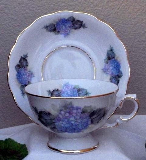 Laurel Hydrangea Porcelain Tea Cups (Teacups) and Saucers Set of 2