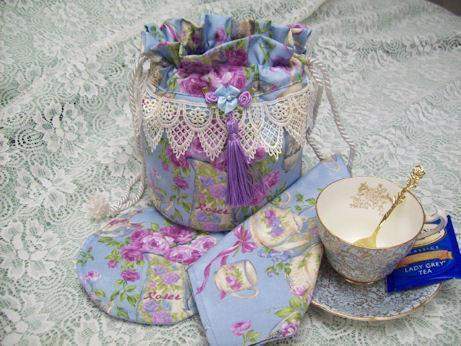 Lavender Blue Tea Garden Tea Cup Carrier Tote-Roses And Teacups