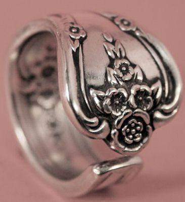 Magnolia Spoon Ring-Roses And Teacups