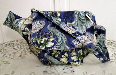 Peacock Pattern Teapot Shaped Purse-Roses And Teacups