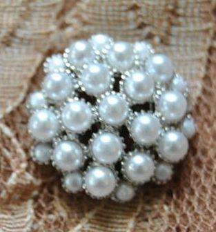 Pearl Cluster Snap Jewel