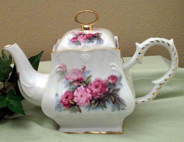 Peonies 8 Cup Square Porcelain Teapot-Roses And Teacups
