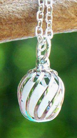 Reclaimed Glass White Cage Necklace-Roses And Teacups