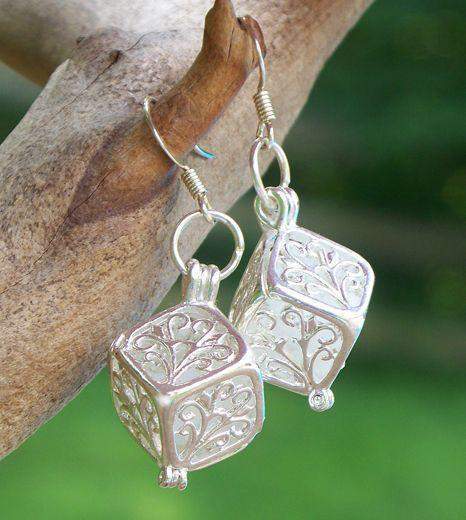 Reclaimed Glass White Silver Filigree Earrings-Roses And Teacups