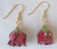 Rosebud Earrings Burgundy