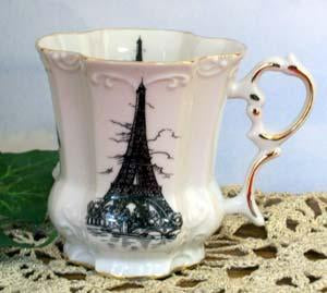 Set of 2 Victorian Tankards Floral Mugs - Eiffel Tower-Roses And Teacups