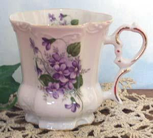 Set of 2 Victorian Tankards Floral Mugs - Wayside Pansy