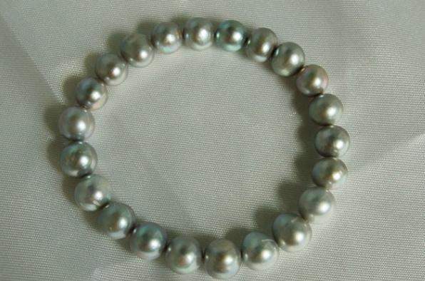 Silver Gray Stretch Pearl Bracelet BF9-001-Roses And Teacups
