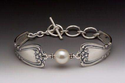 Silver Spoon Pearl Bracelet - Daphne