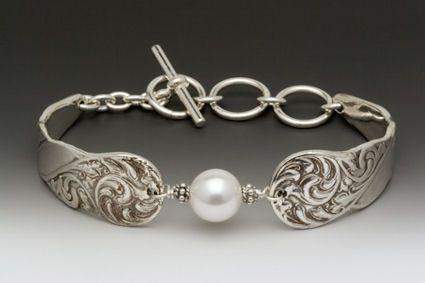 Silver Spoon Pearl Bracelet - Gloria