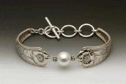 Silver Spoon Pearl Bracelet - Laurel