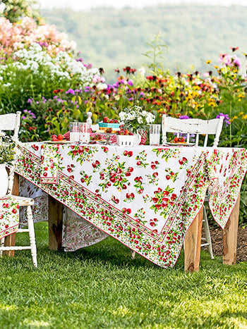 Strawberry Basket Rectangular Tablecloth