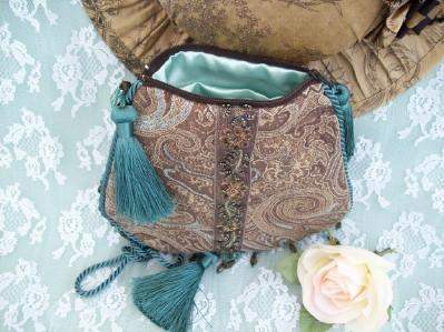 Turquoise and Brown Victorian Zippered Beaded Tapestry Reticule Handbag-Roses And Teacups