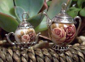 Victorian Era Medium Teapot Charm