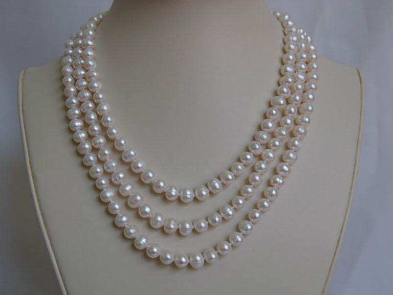 White Freshwater Pearl Necklace PN107