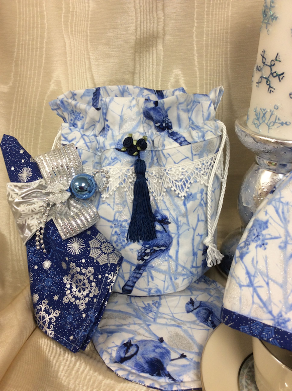 Winter Wonderland Blue Jay Tea Cups and Teapots Tea Cup Carrier Tote-Roses And Teacups