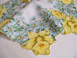 Yellow Daffodils and Forget Me Nots Hankie - Roses And Teacups 