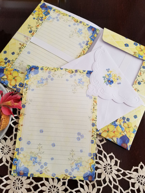 Carol Wilson Writing Set Sunny Bouquet