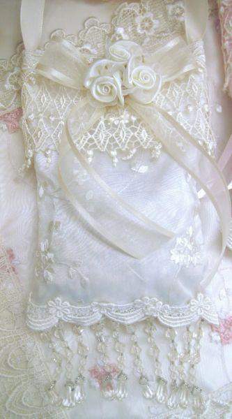 Scented Lace Sachets Ivory